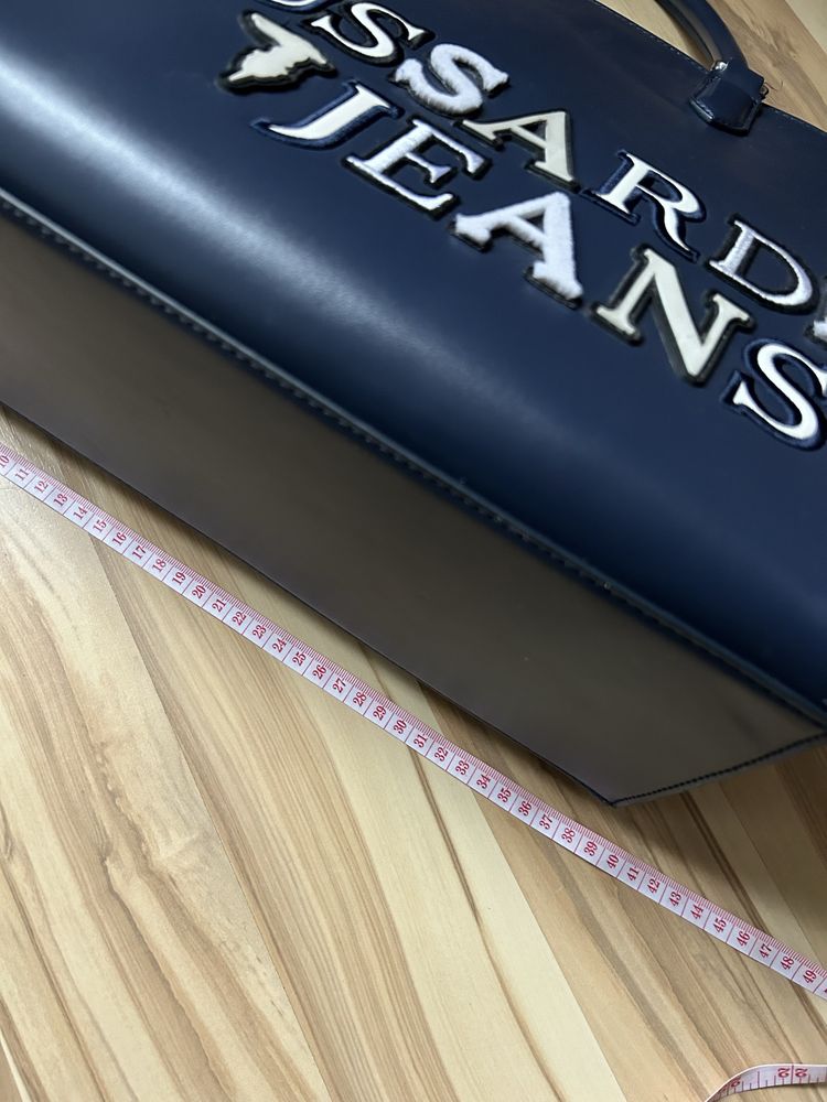 Granatowa pojemna torba elegancka Trussardi niebieska napis Logo
