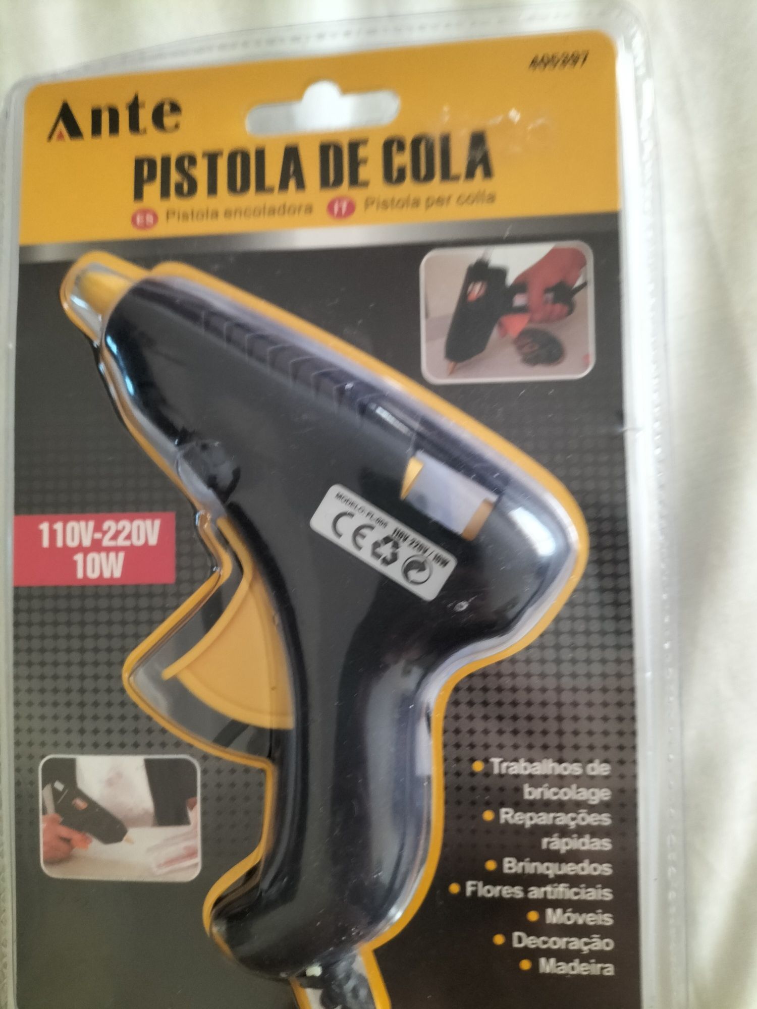 Pistola de cola nova