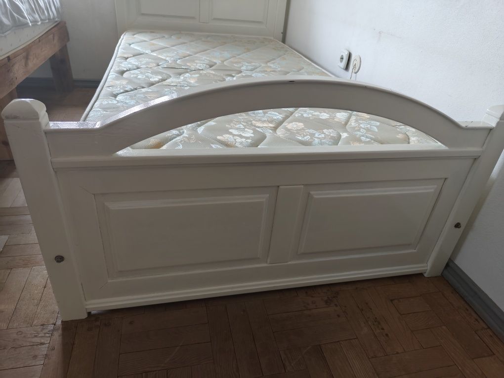 Cama de madeira (solteiro)