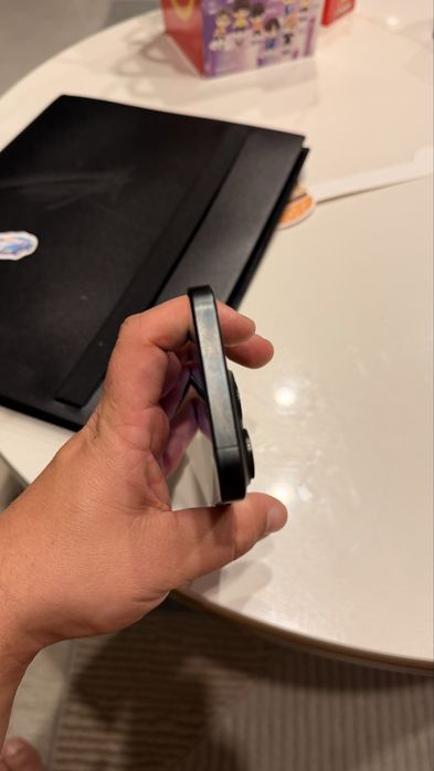 Iphone 15 pro idealny