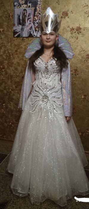 Костюм Снежная королева воротник корона платье все в комплекте
