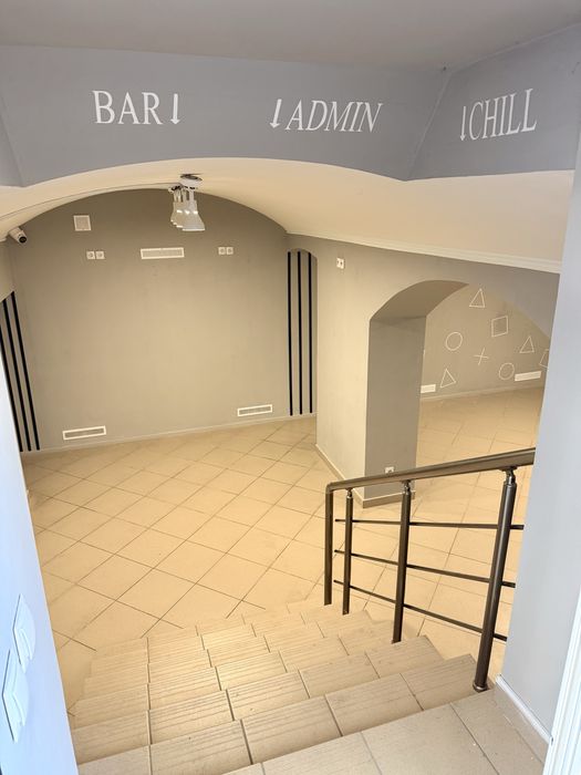 Приміщення біля Театральної площі, 55 м²