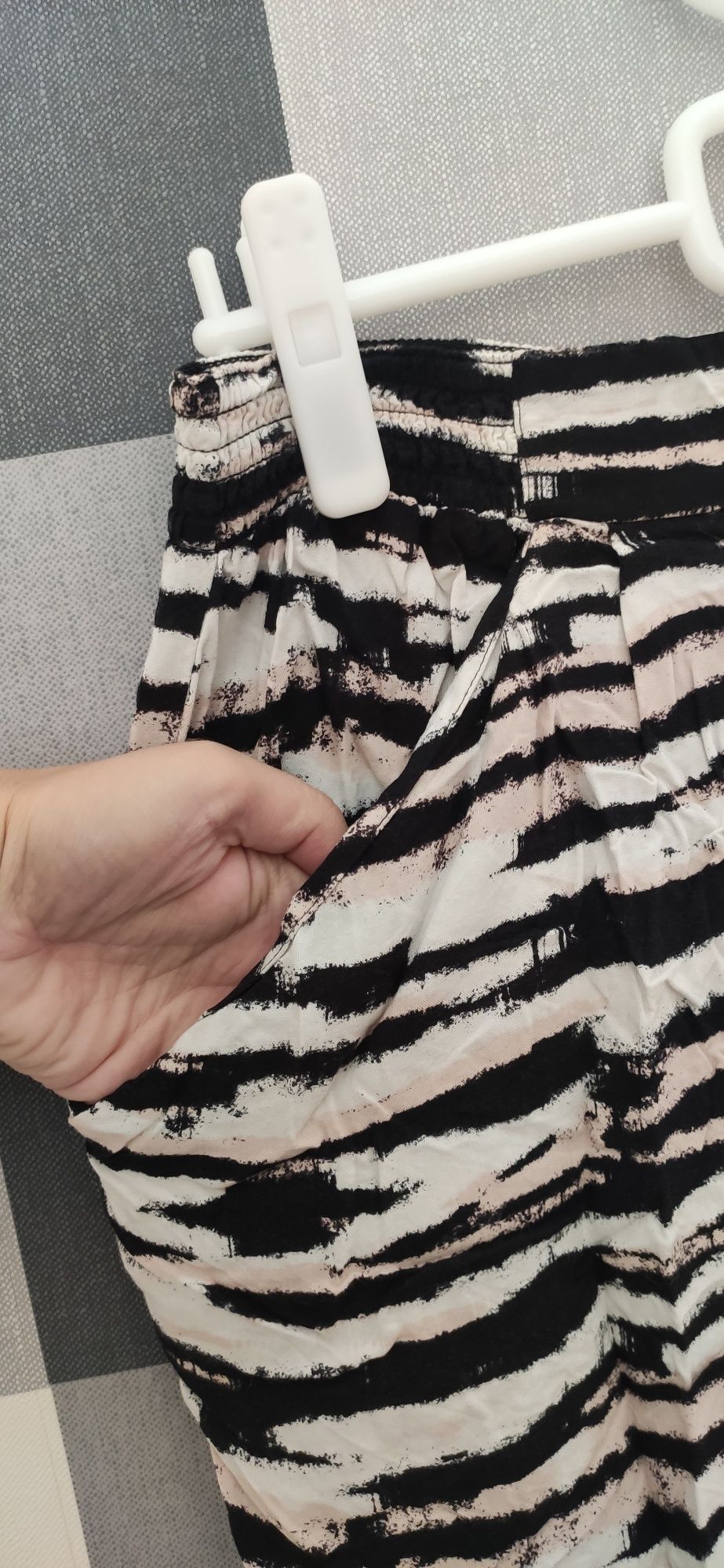 Spódniczka ala zebra H&M, rozmiar 44!