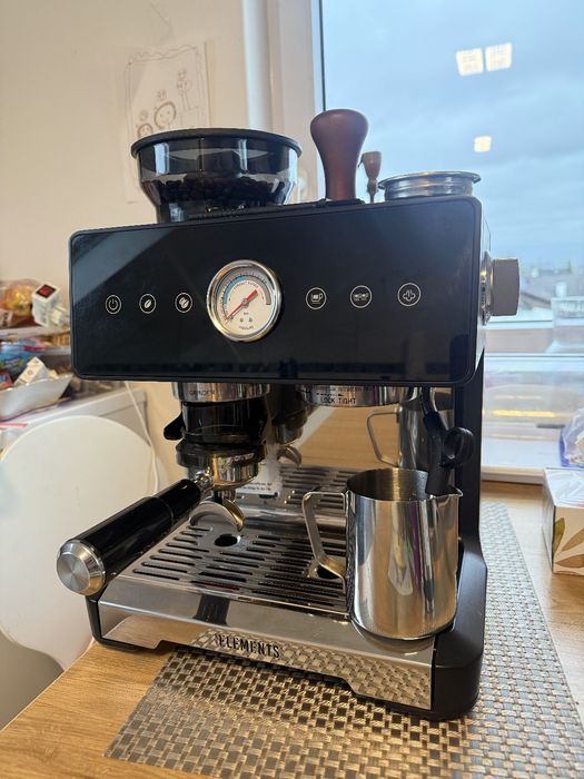 Продам кавомашину, кавоапарат в гарному стані