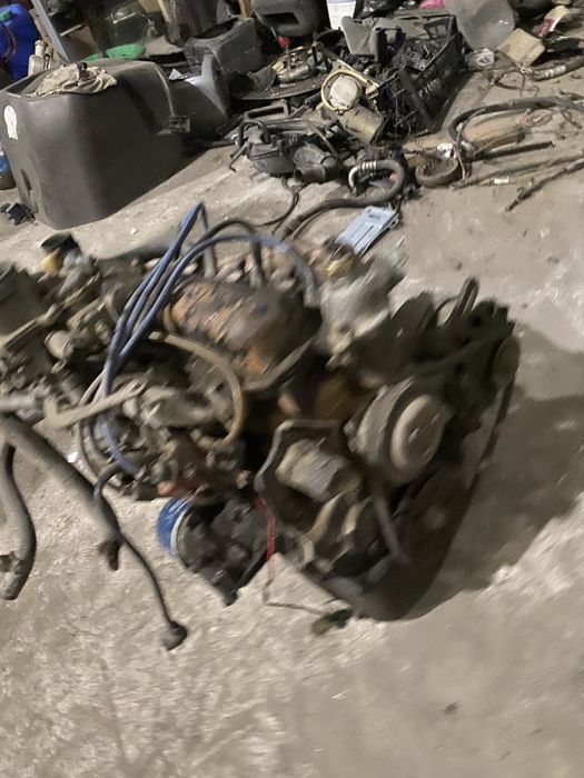 Продам двигатель 1.1 бензин ford fiesta 77BM6015CC mk3