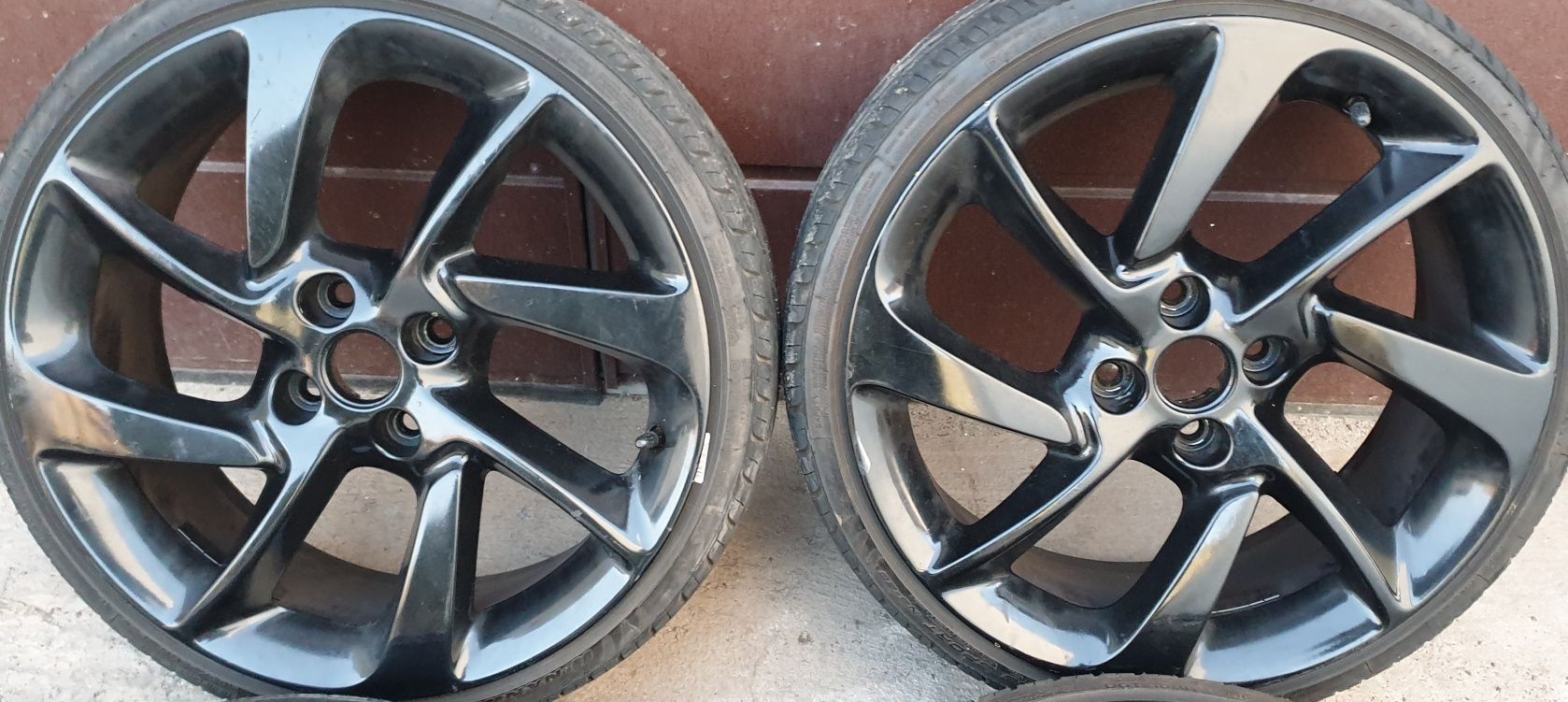 Alufelgi Opel 17 4x100 ET 44 7J Felgi czarne Adam Corsa Vectra Meriva