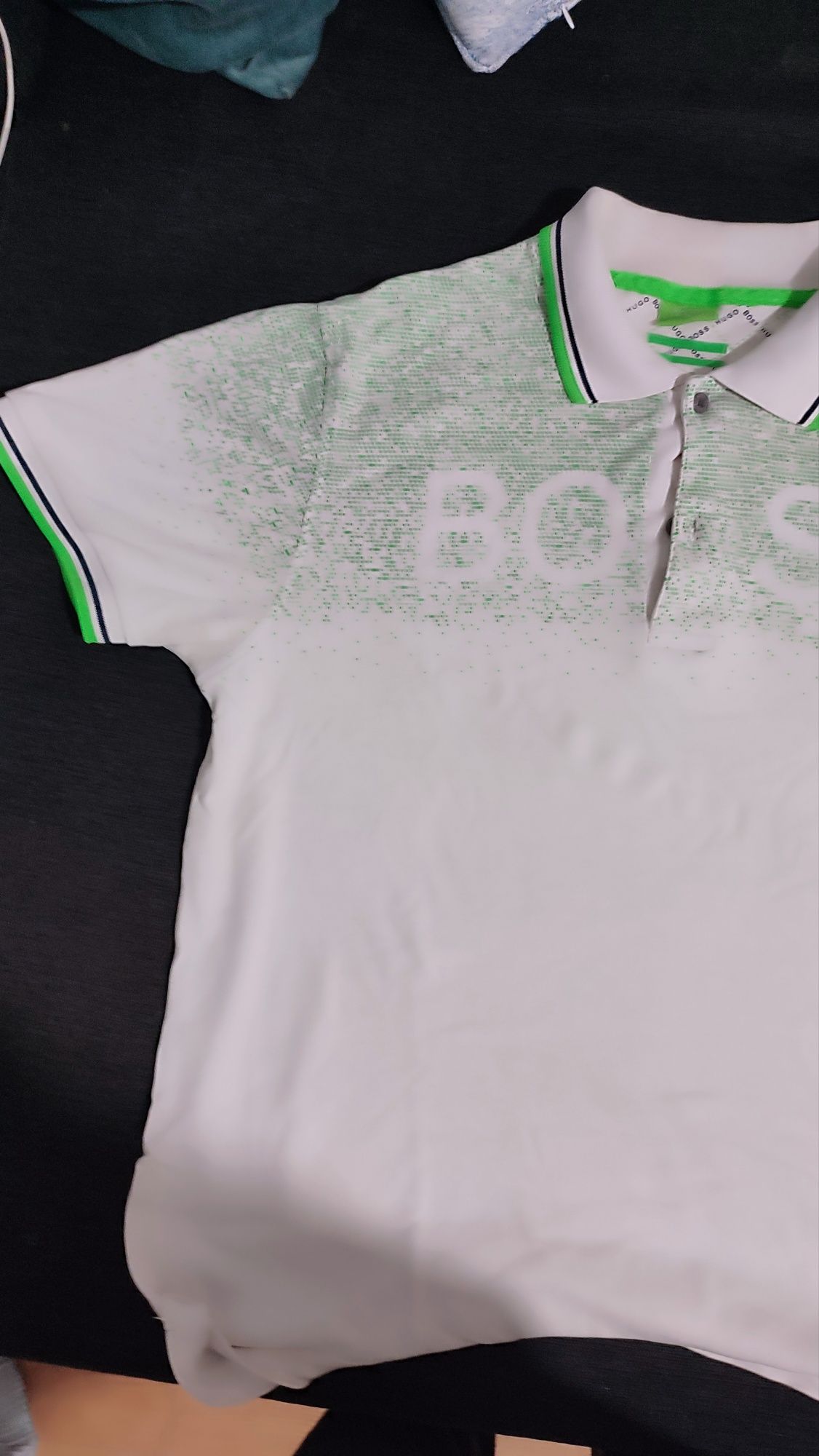 T-shirt Hugo boss branco e verde M