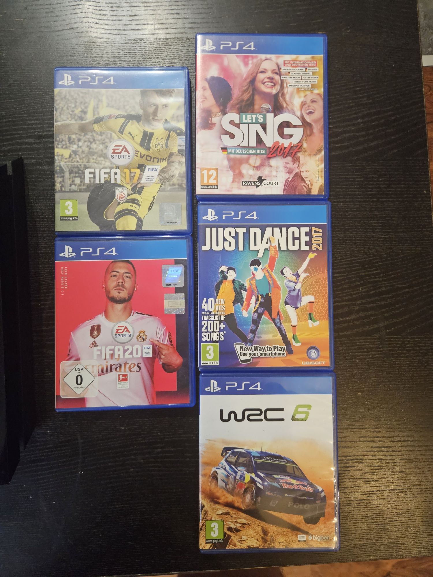 Ps4 + pad +camera ps +kamera eye + 2x mikrofon + kontroler move ,