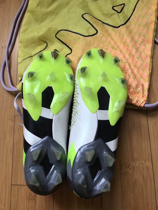 Бутсы adidas predator