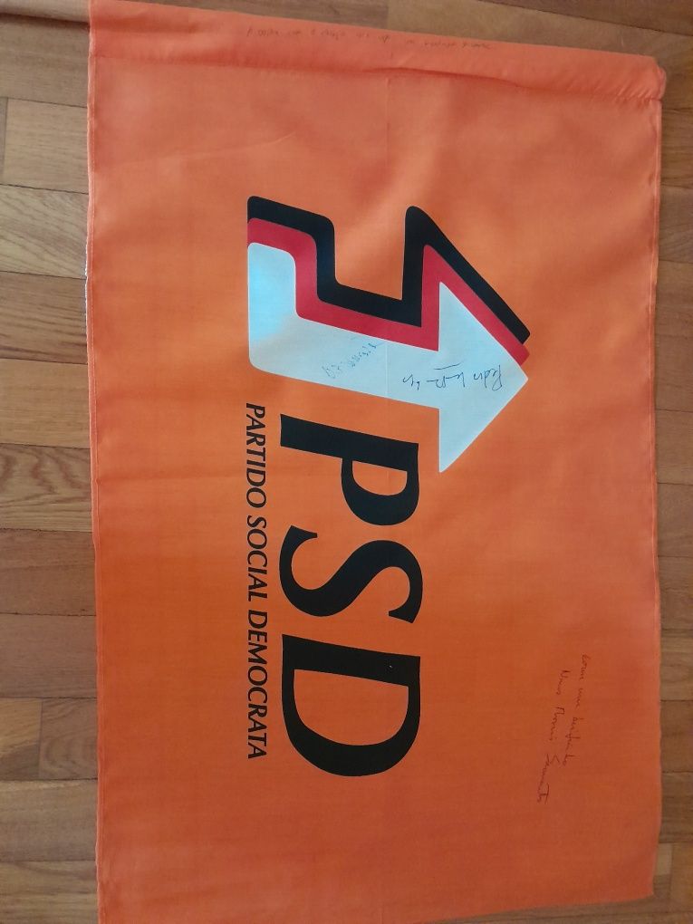 Bandeira PSD Autografada
