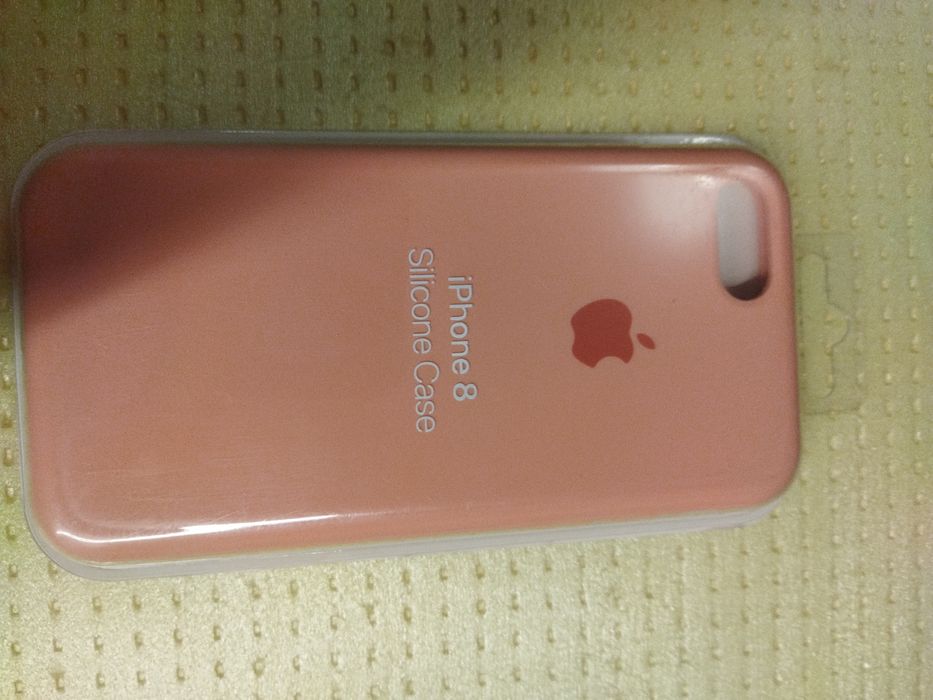 Чехлы на айфон 8 / 7