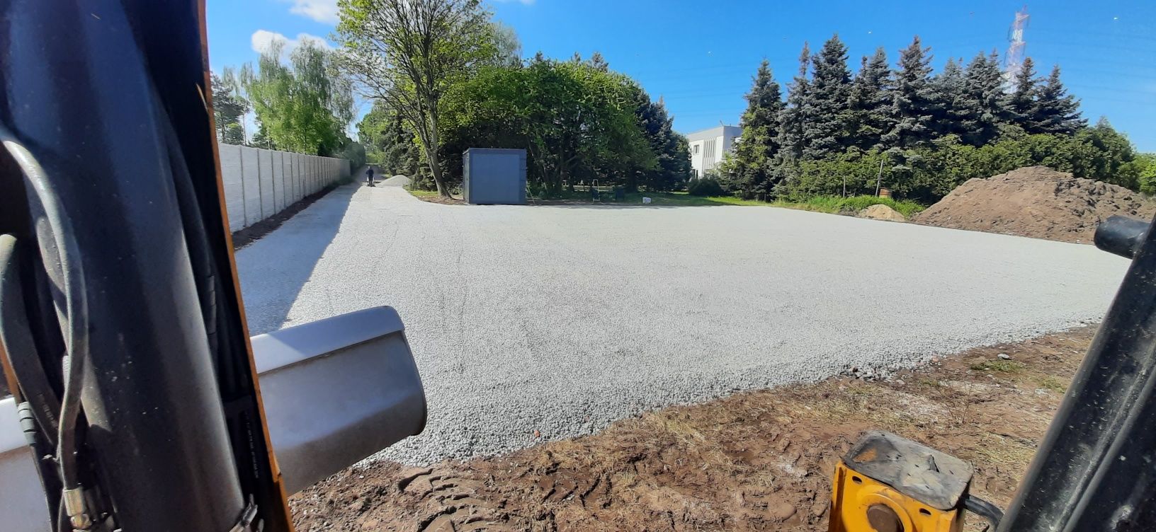 Usługi koparko ładowarką.Roboty ziemne