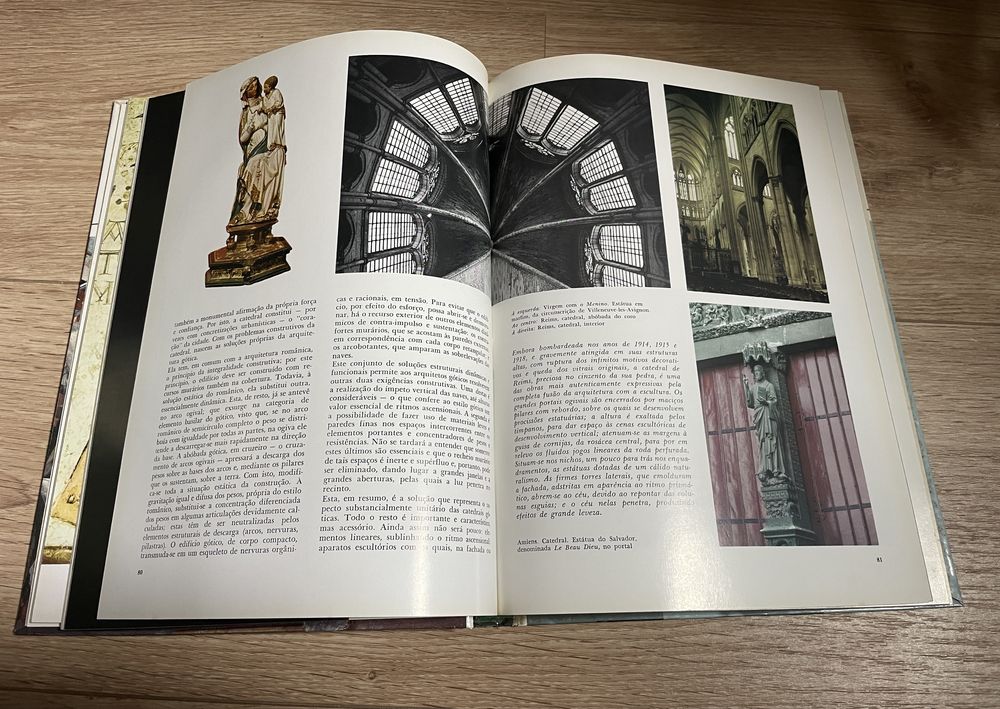 3 volumes - História Universal da Arte