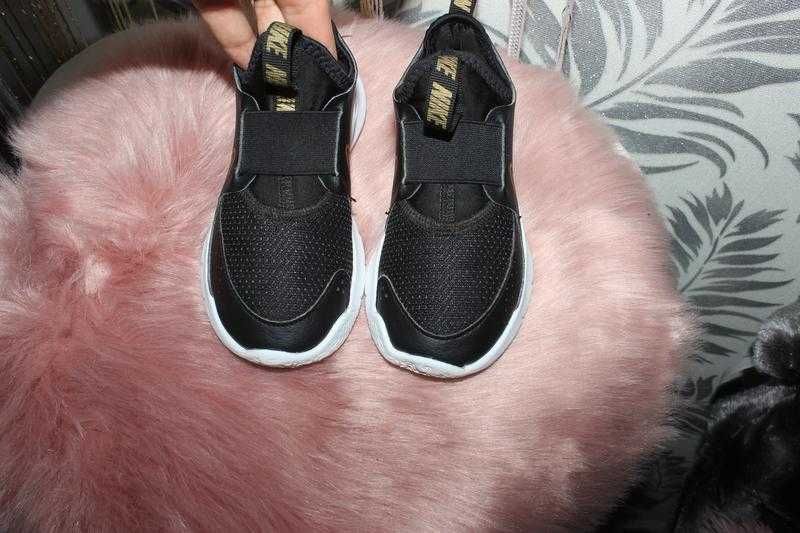 Nike кросівки 17.5 см устілка