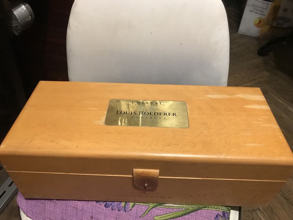 Коробка от шампанского