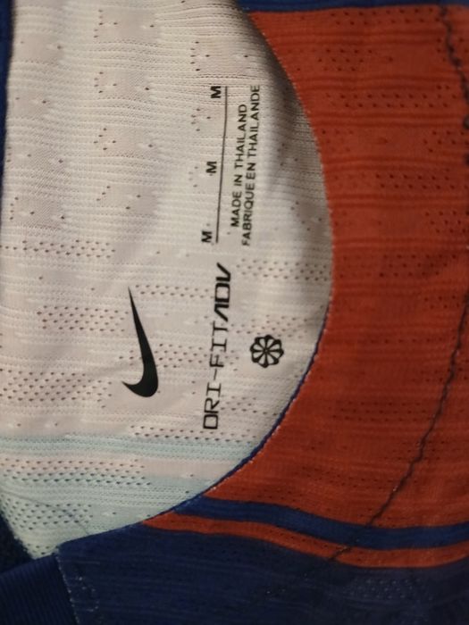 Koszulka fc Barcelony z yamalem na plecach