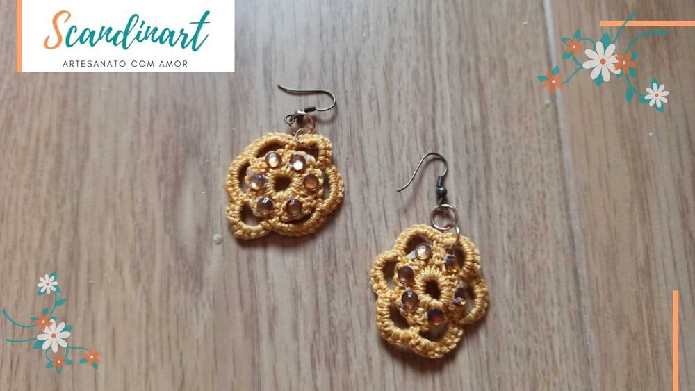 Brincos em Renda