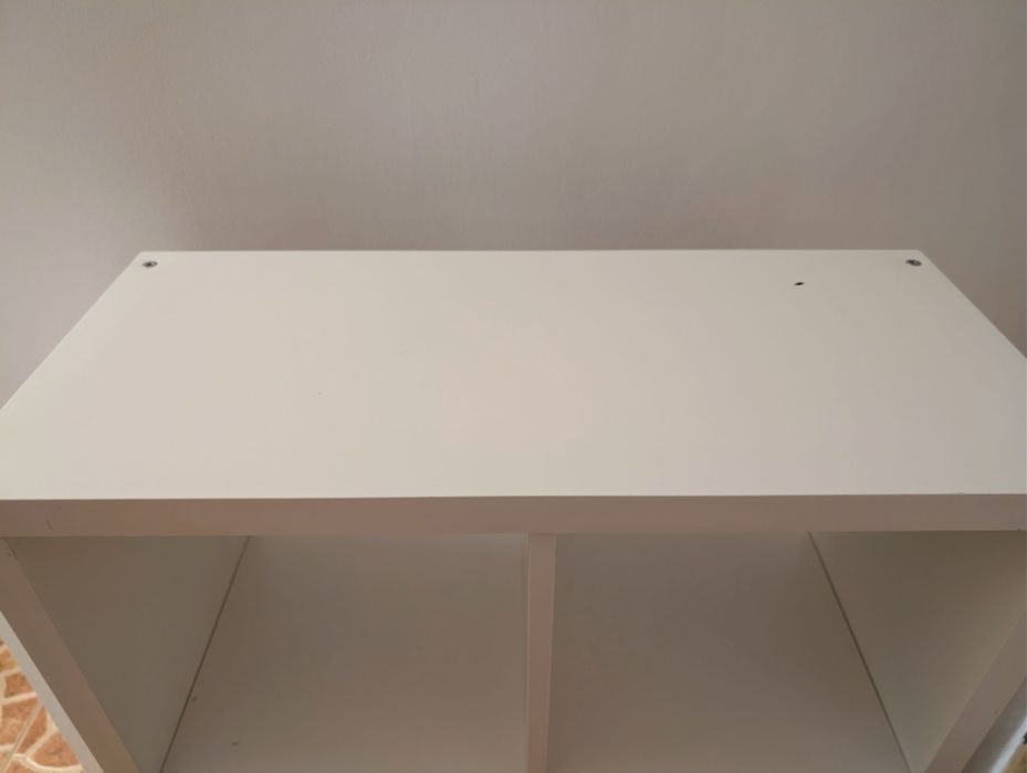 Biały regał IKEA