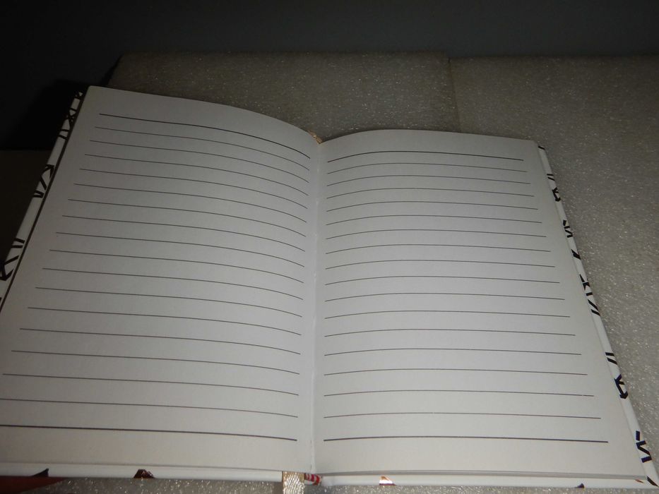 Notatnik   notes A6   64 kartek w linie oprawa twarda