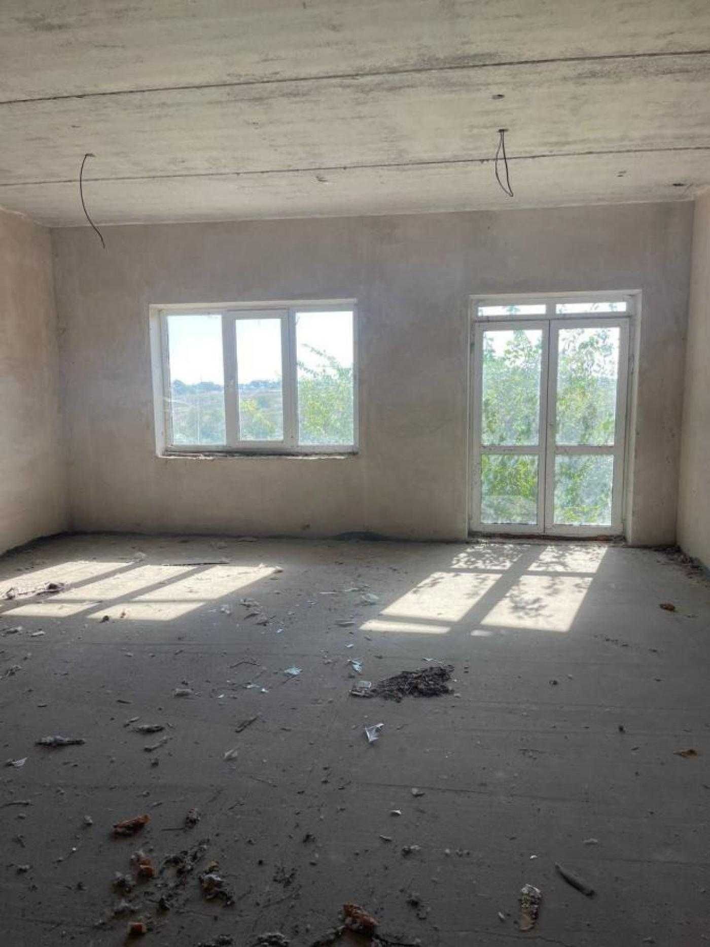 Продаж котеджу в КМ ''Ледовський''