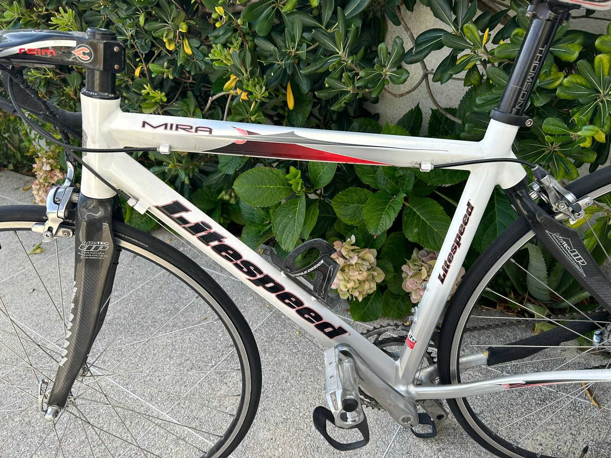 Bicicleta de Estrada Litespeed Mira - Aluminio e Fibra de Carbono