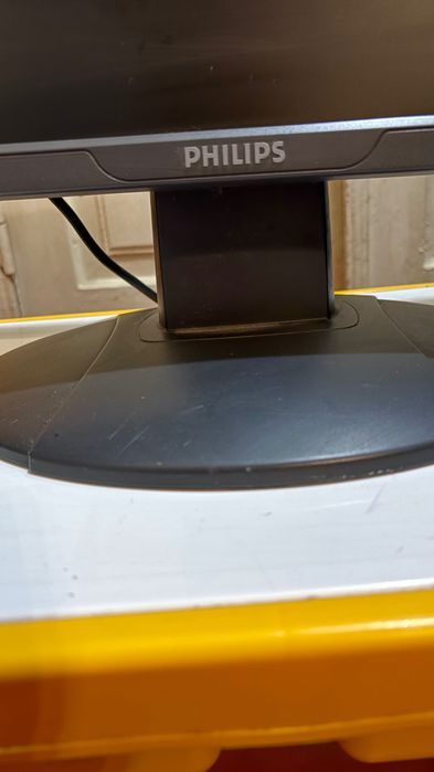 Монітор Philips діагональ 21.5