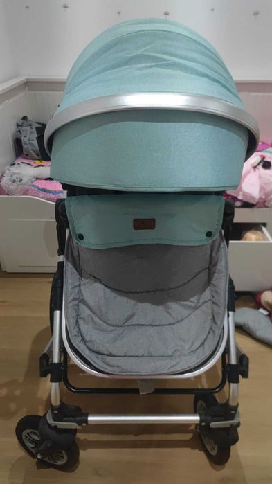 Carrinho bebe trio com acessórios ótimo estado