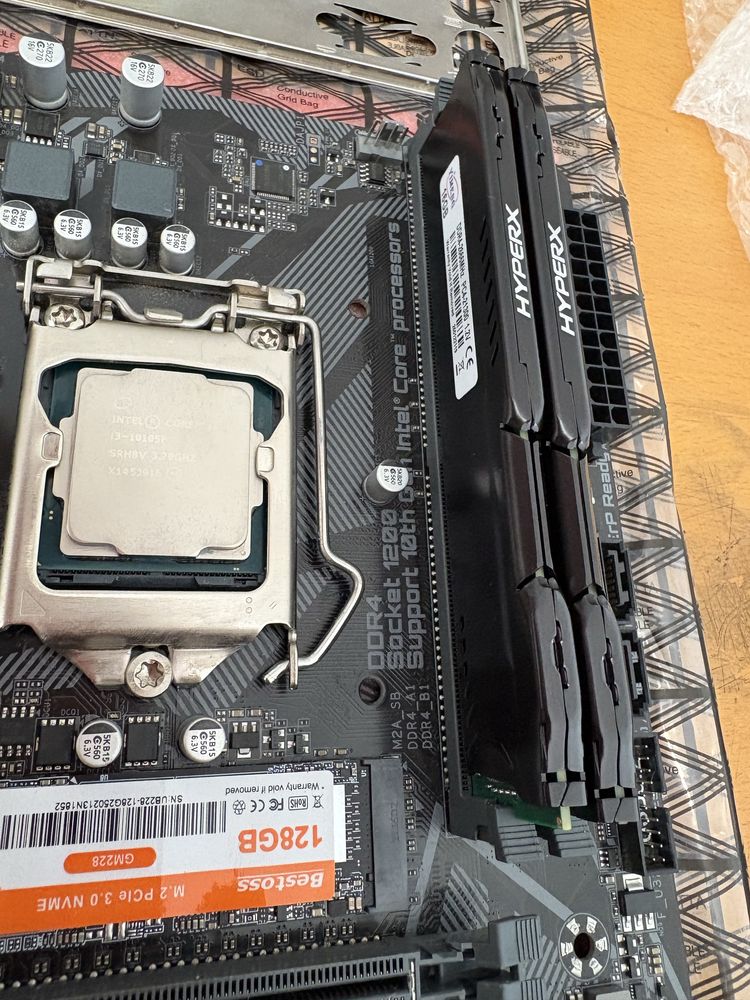 Bundle motherboard + processador + memórias