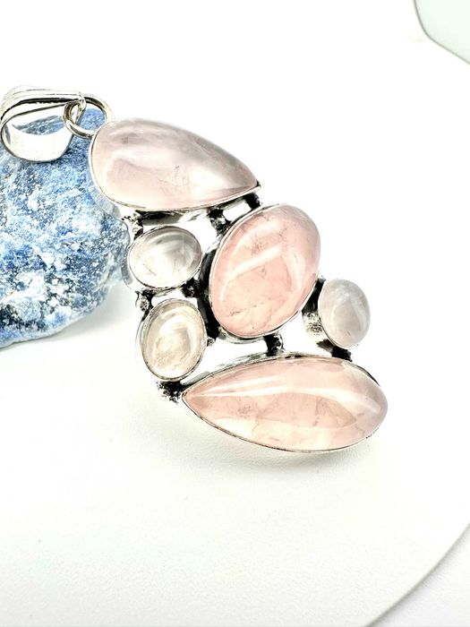 zawieszka, wisior kamień naturalny
Kwarc różowy. Próba 925