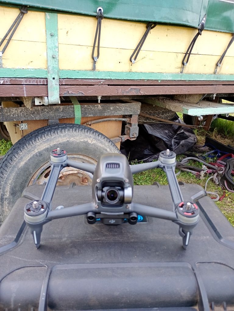 DJI FPV Fly More Combo