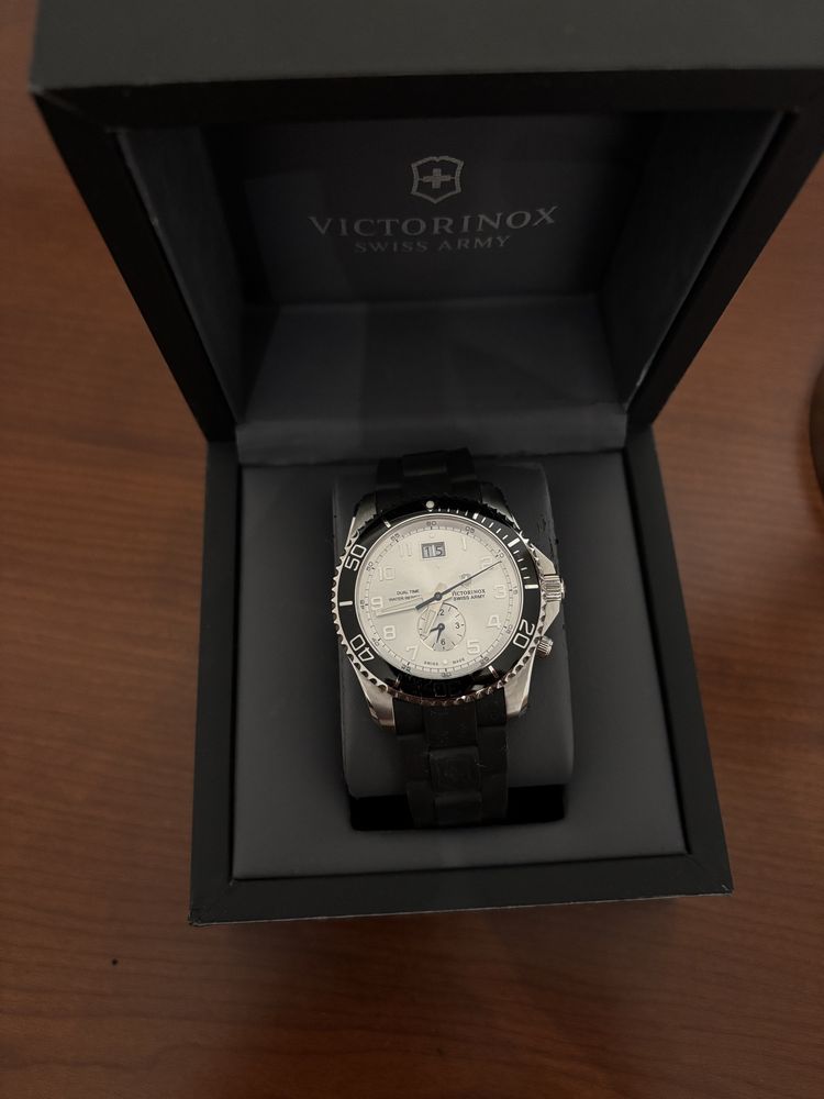 Relogio Victorinox Maverick Dual Time