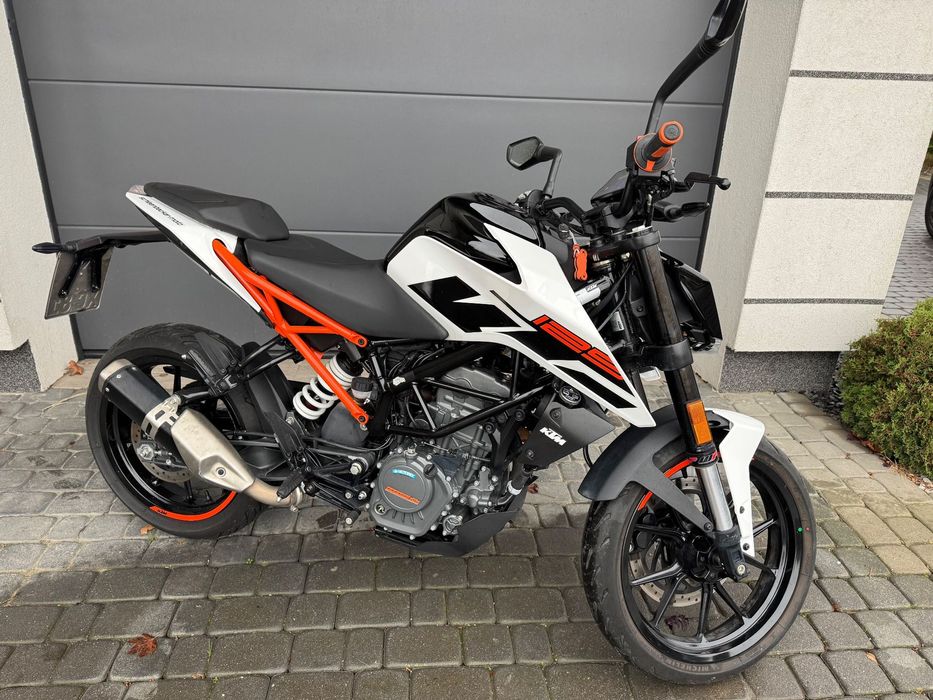 KTM Duke Duke 125 - 2020r - 15 KM - kat. B - TOP