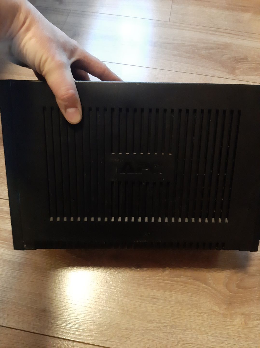 ИБП APC Back-UPS 1100VA (BX1100CI-RS)