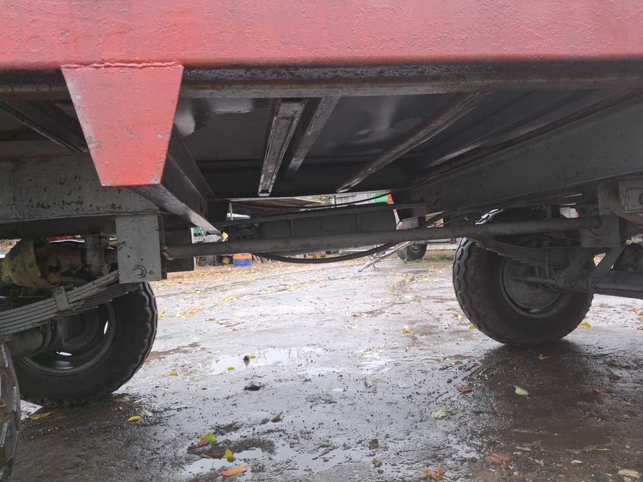 Rozrzutnik dwu osiowy stan dardzo dobry z likwidacji gospodarstwa