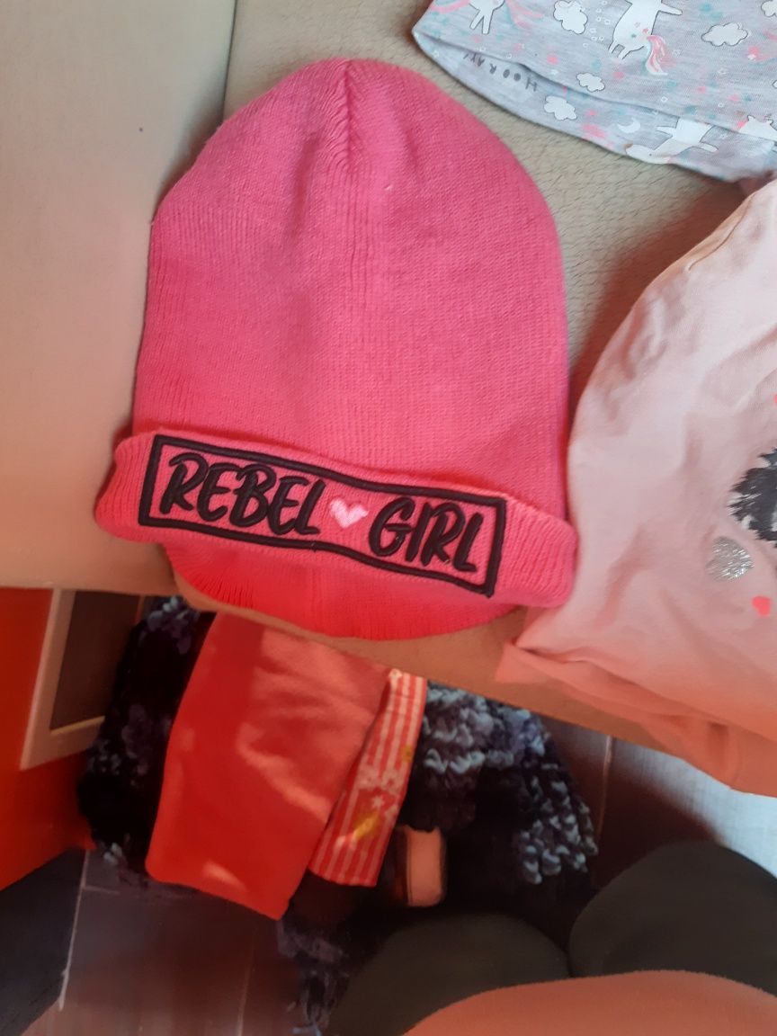 Czapki i szaliki dla dziewczynki
