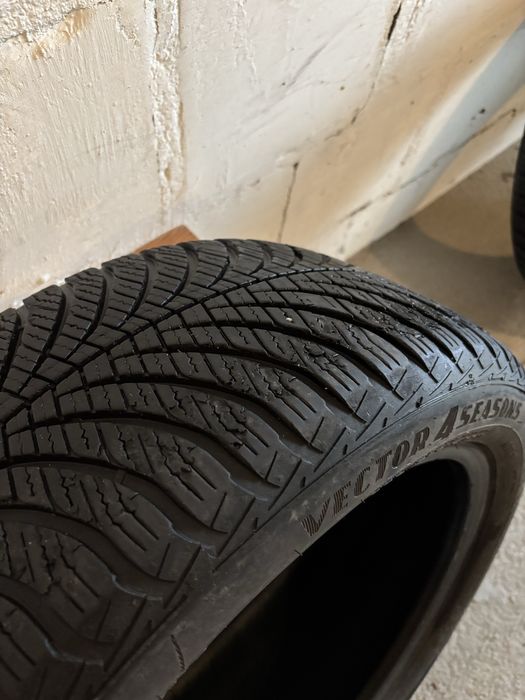 4 opony wielosezonowe GoodYear Vector 4seasons 205/50 R17 2019r