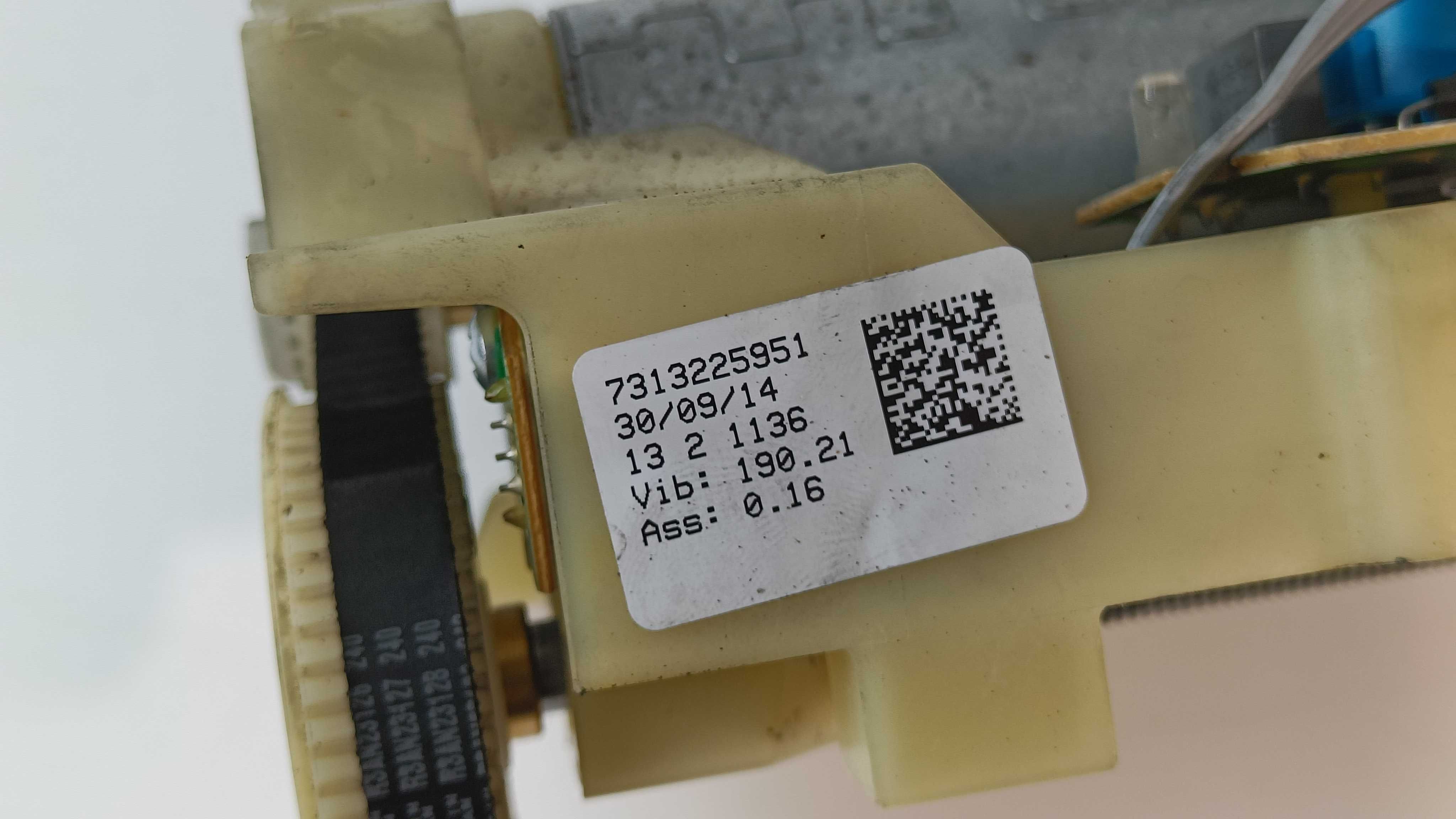 Przekładani kompletna ekspresu  DELONGHI ELETTA CAPPUCCINO ECAM 45.366