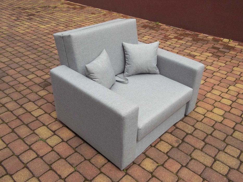 Fotel/jednoosobowe spanie/pojemnik/2 poduszki