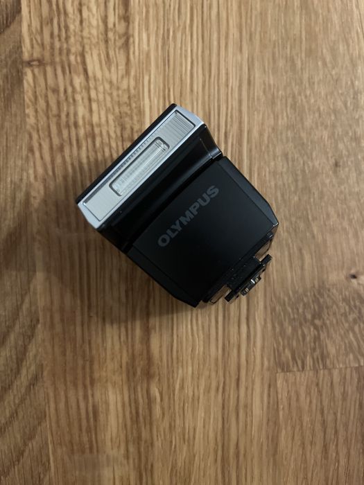 OLYMPUS FL-LM3 lampa błyskowa