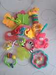 Zabawki gryzaki grzechotka Fisher price