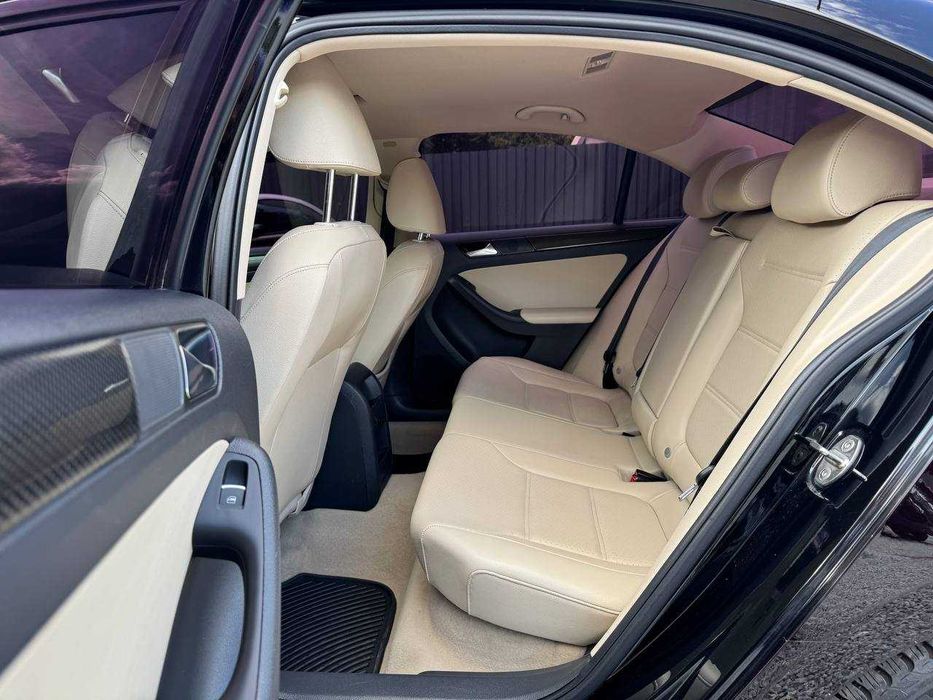 Продам Джетту 2015 год