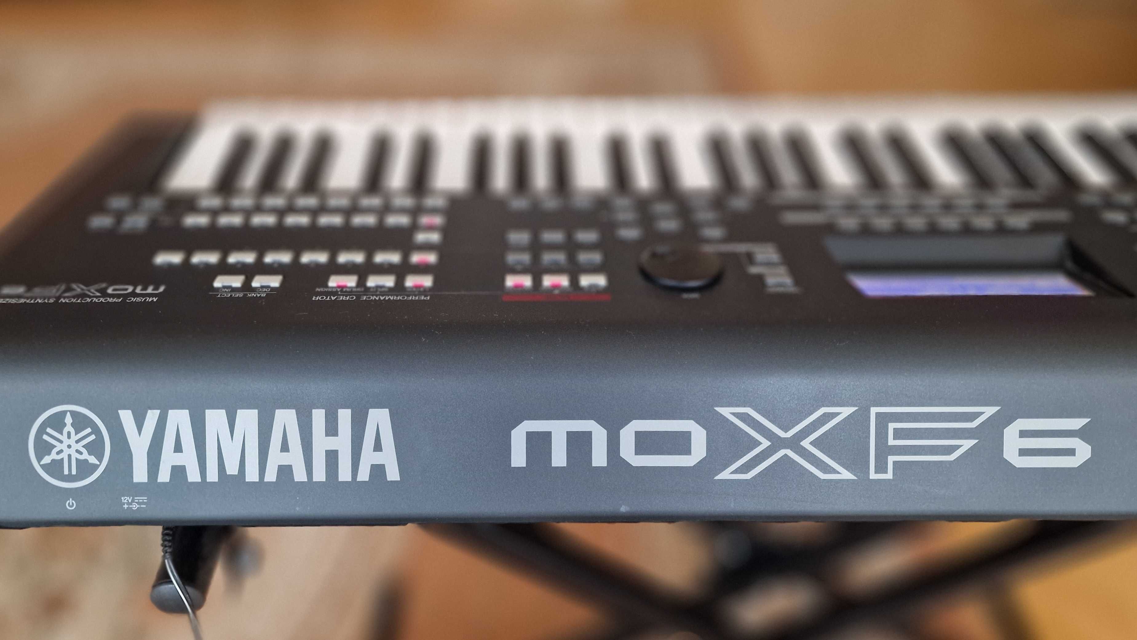 YAMAHA moxF6 Syntezator - stan idealny