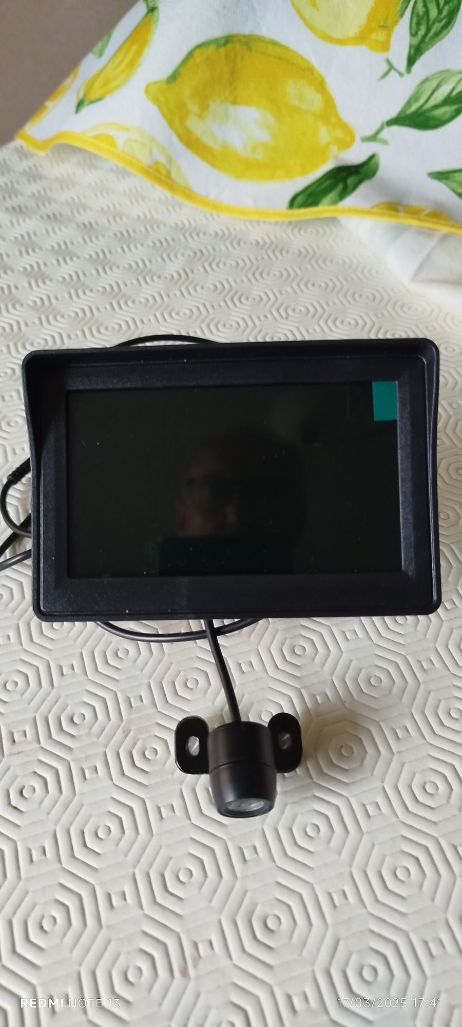 Camera + monitor auto