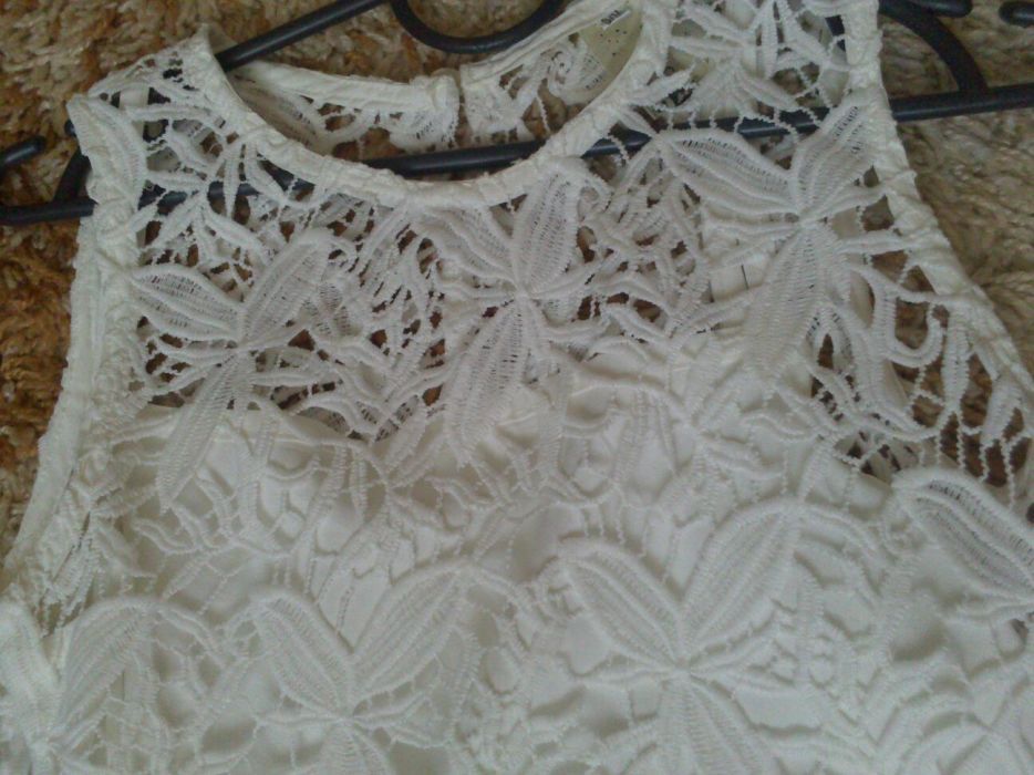 Платье белое гипюровое размер S/M/ плаття біле гіпюрове
