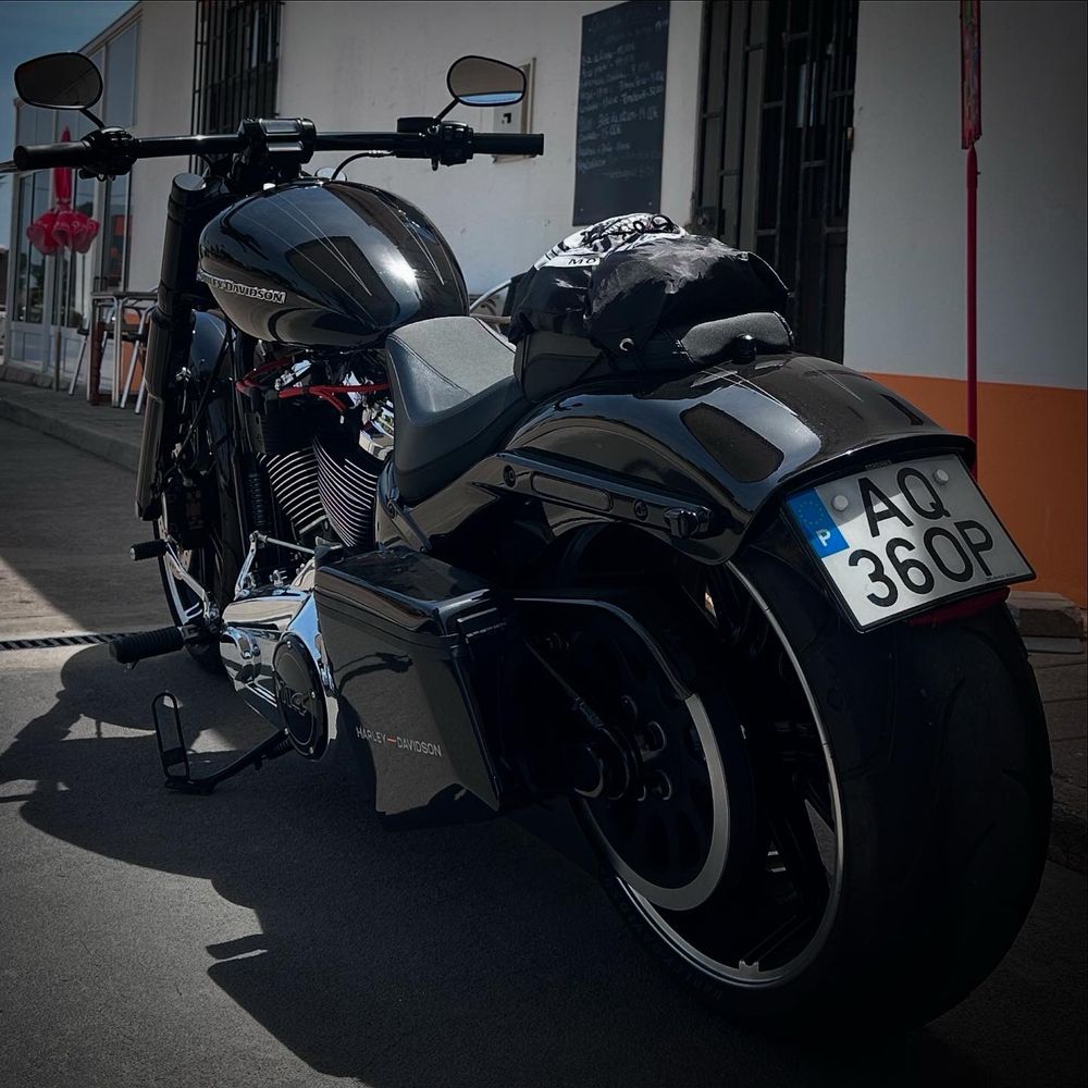 Harley davidson breakout