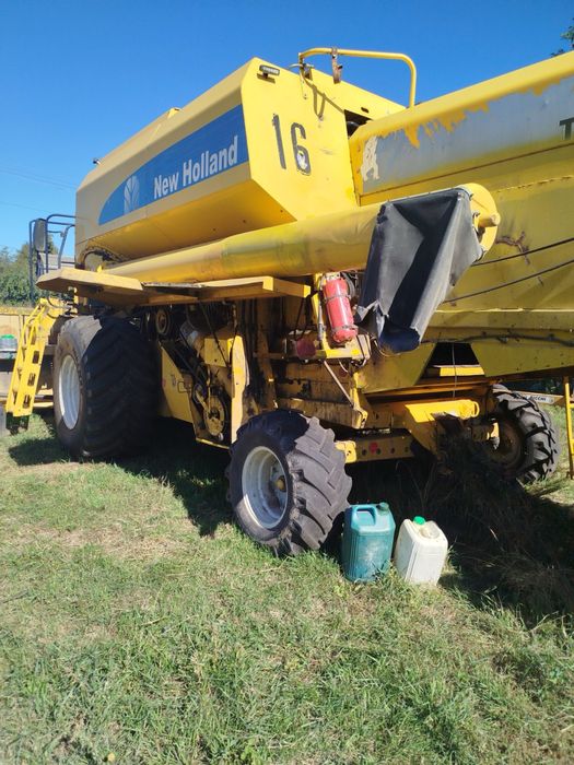Продам комбайн NEW HOLLAND