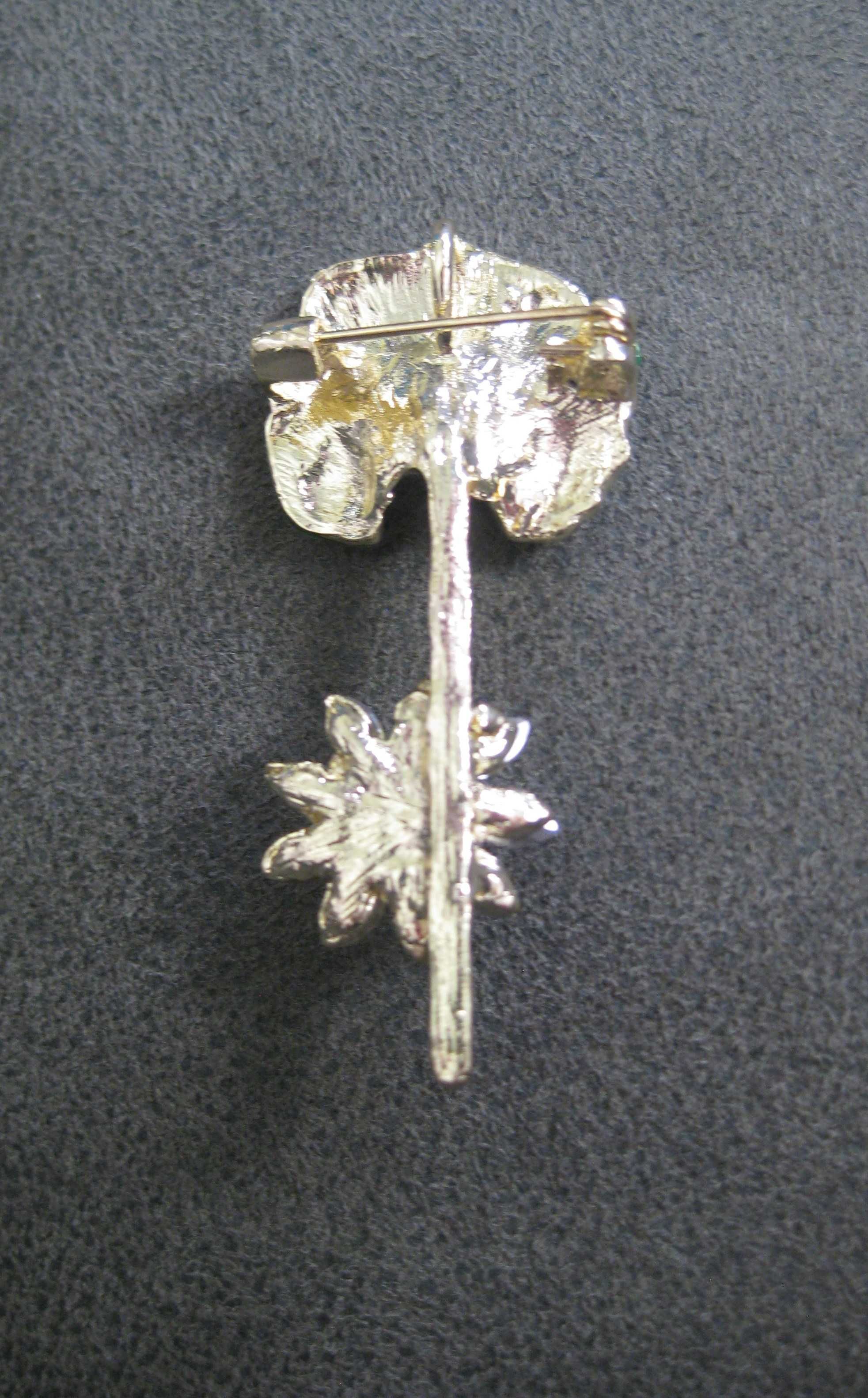 Alfinete / Broche / Pregadeira Flores NOVO