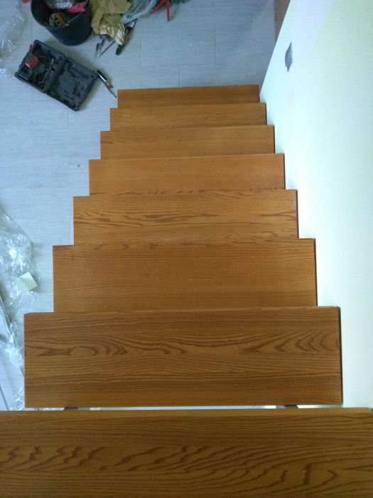 Сходи ступені дуб ясен бук сосна перила нержавіка ковані дерев'яні