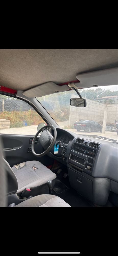Carrinha Toyota de nove lugares