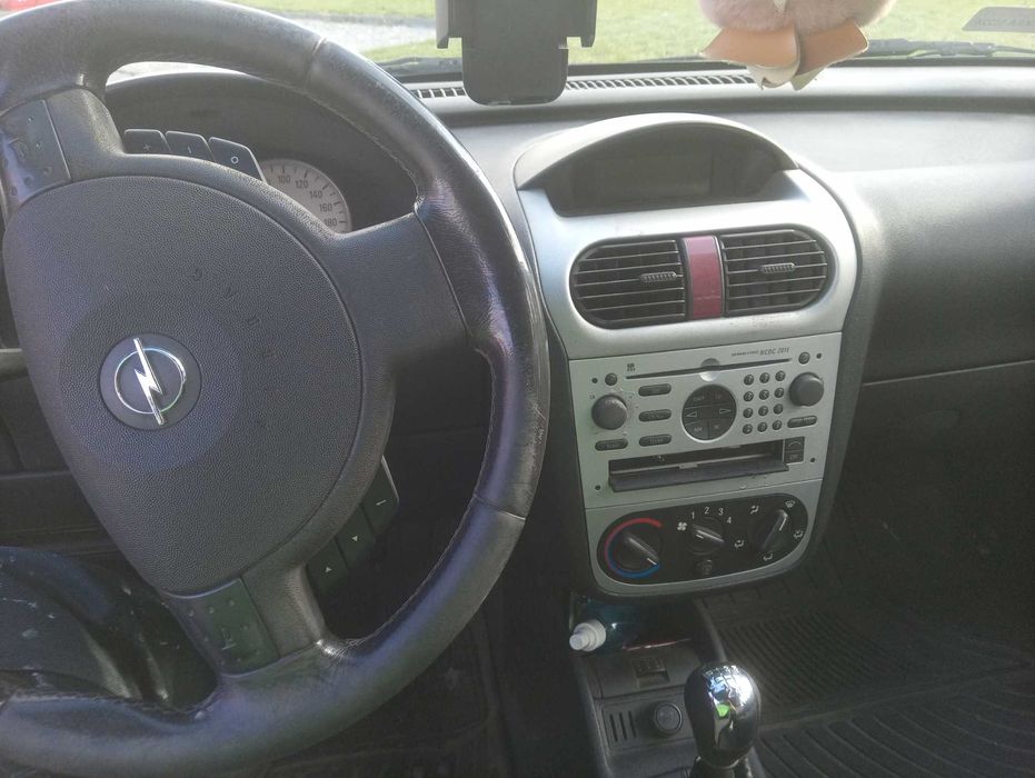 Opel Corsa C 2004r. 1 .3CDTi diesel.